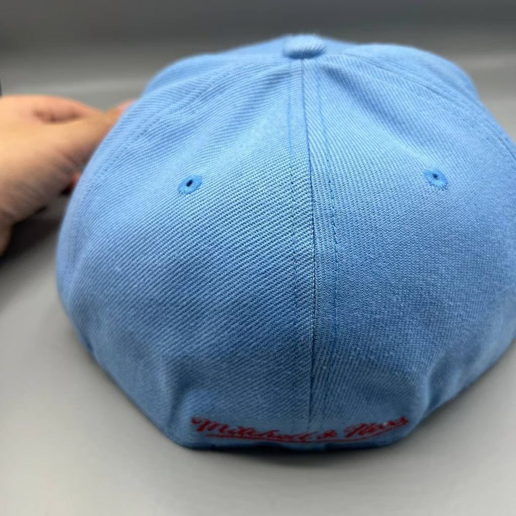 Mitchell & Ness Chicago Bulls Hat Men 7 5/8 Mitchell & Ness NBA Fitted Cap Size ONE SIZE - 5 Thumbnail