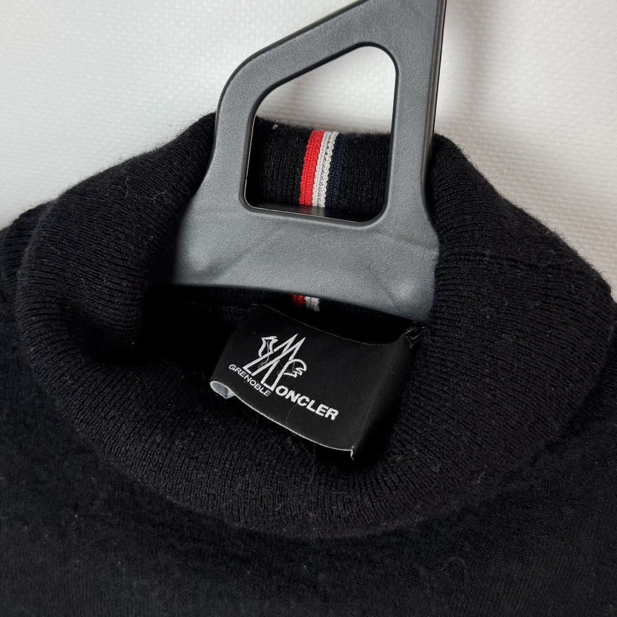 Moncler Grenoble Moncler Grenoble Turtleneck Knit Drawstring Hem Wool Sweater Size XS / US 0-2 / IT 36-38 - 8 Thumbnail