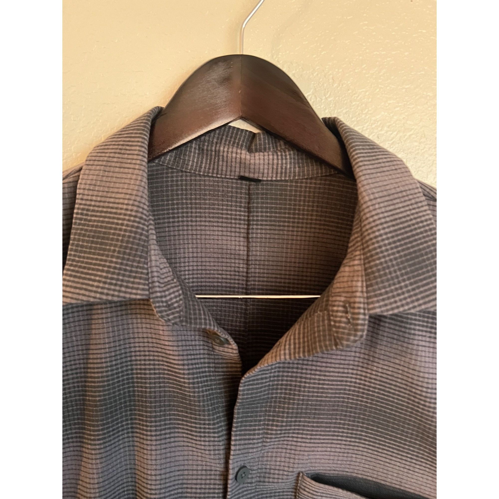 Lululemon Lululemon Flannel Style Button Up Shirt - Size L Size US L / EU 52-54 / 3 - 2 Thumbnail