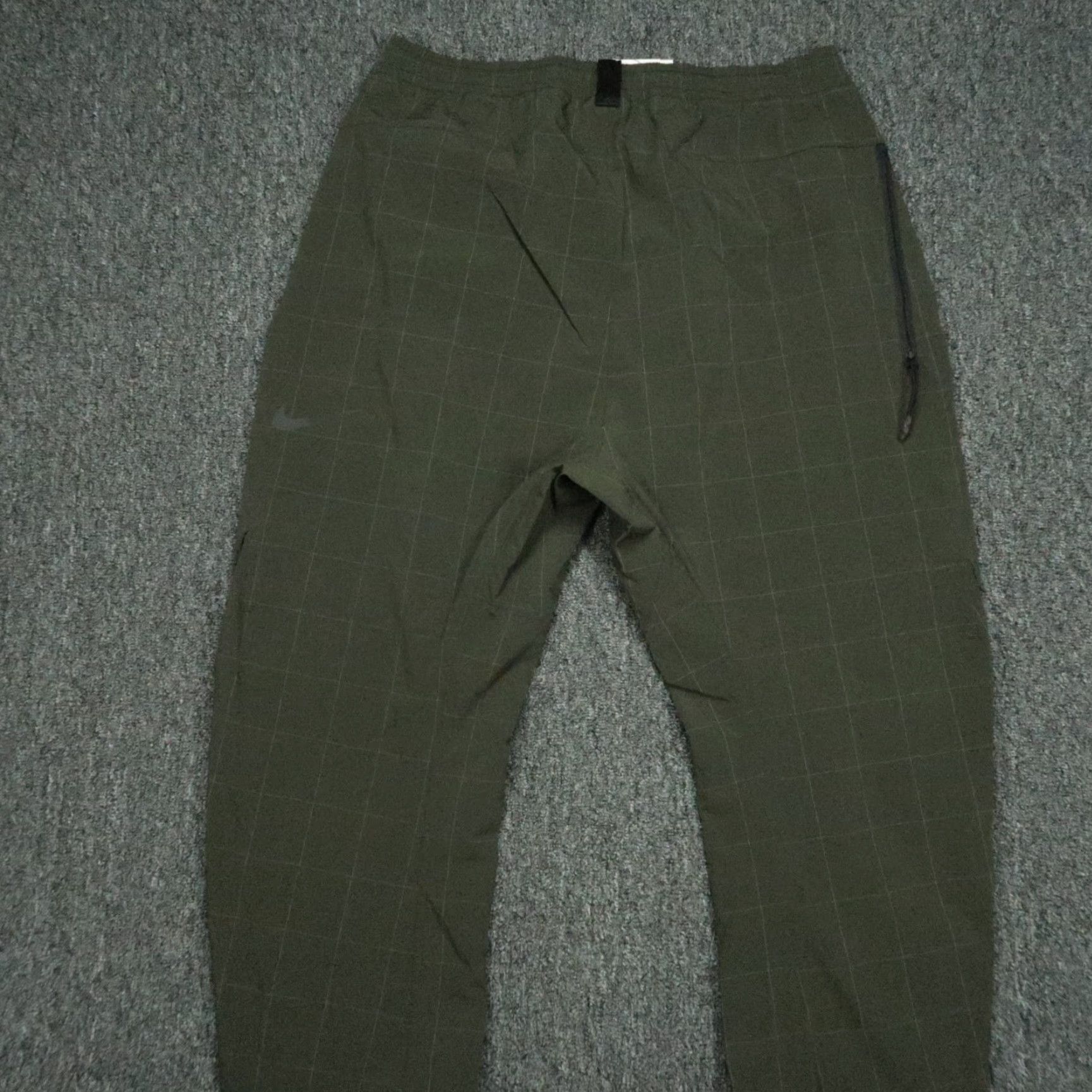 Nike Nike Pants Men Large Tall Green Tech Repel Pack Woven Cargo Zip Pocket NWT Size US 33 - 6 Thumbnail