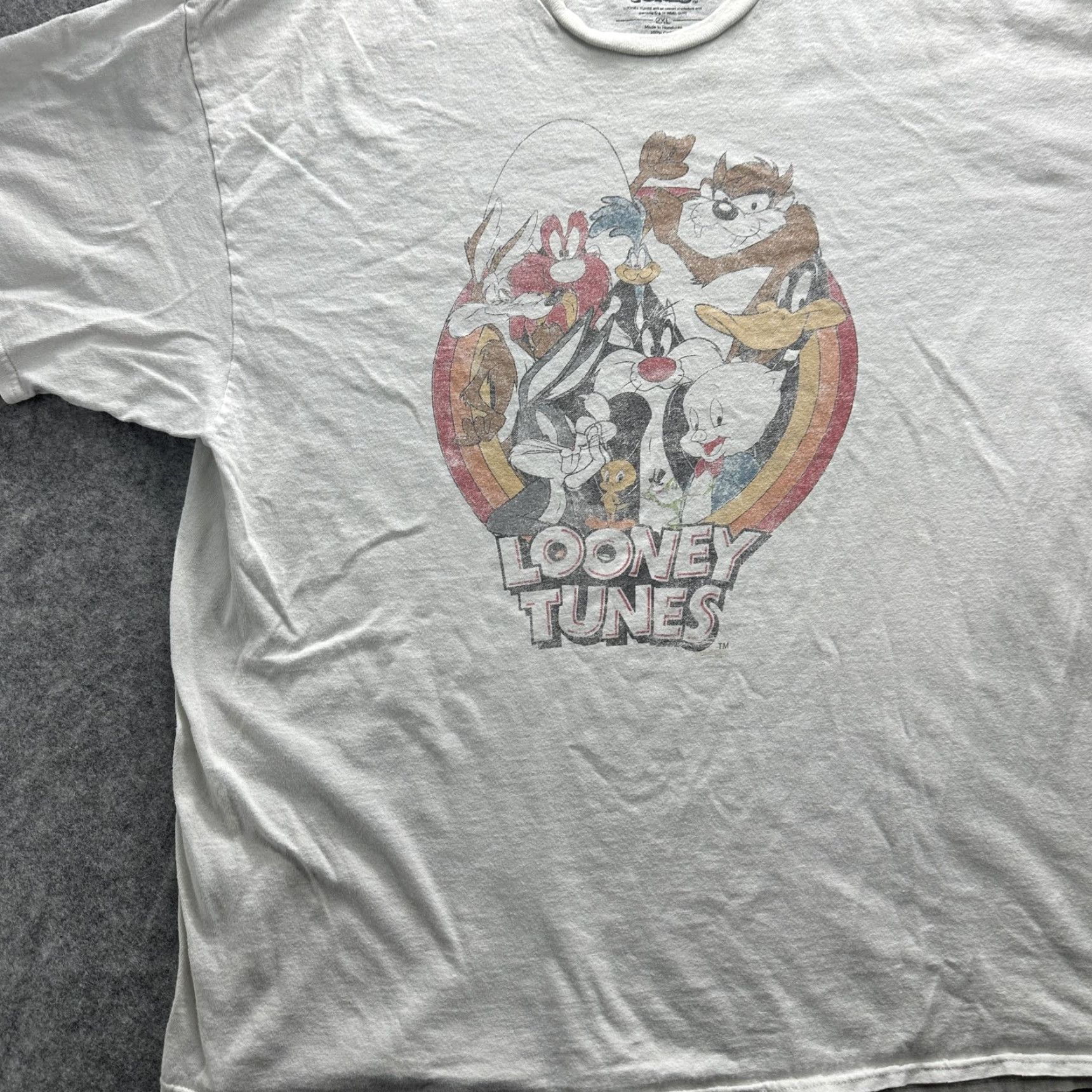 Vintage VINTAGE Looney Tunes Shirt Mens 2XL White Graphic Tee Cartoon Characters 100% Cotton Size US XXL / EU 58 / 5 - 3 Thumbnail