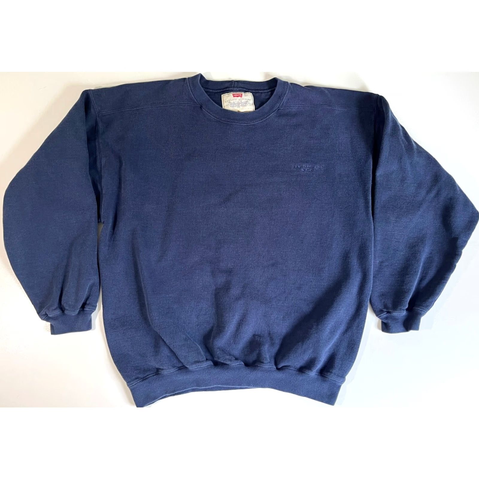 Levi's VINTAGE Levi's Sweatshirt Crewneck Shirt Men Navy 90s Heavyweight Made in USA L Size US L / EU 52-54 / 3 - 3 Thumbnail