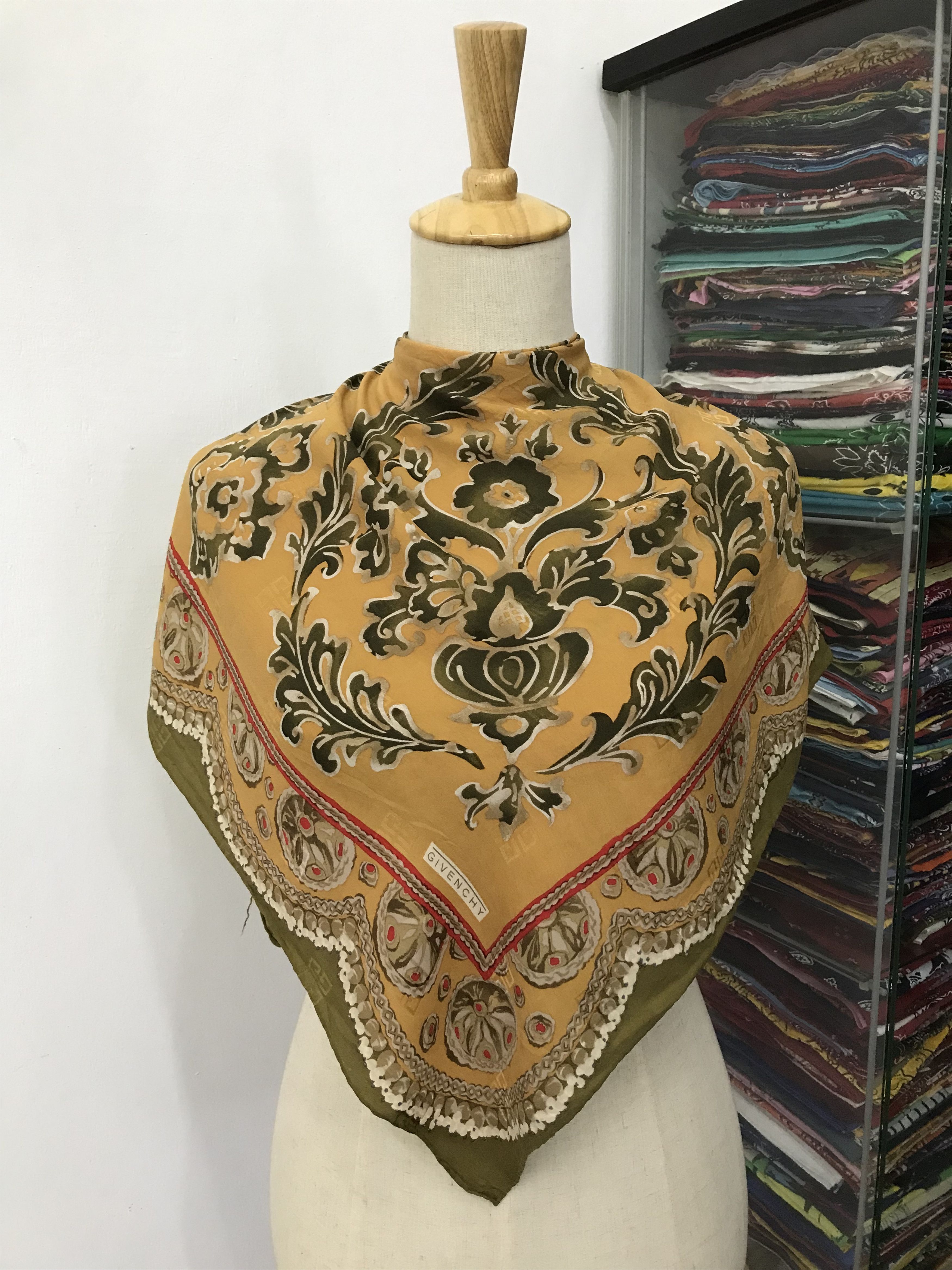 Vintage Vintage Givenchy Silk Scarf Size ONE SIZE - 1 Thumbnail