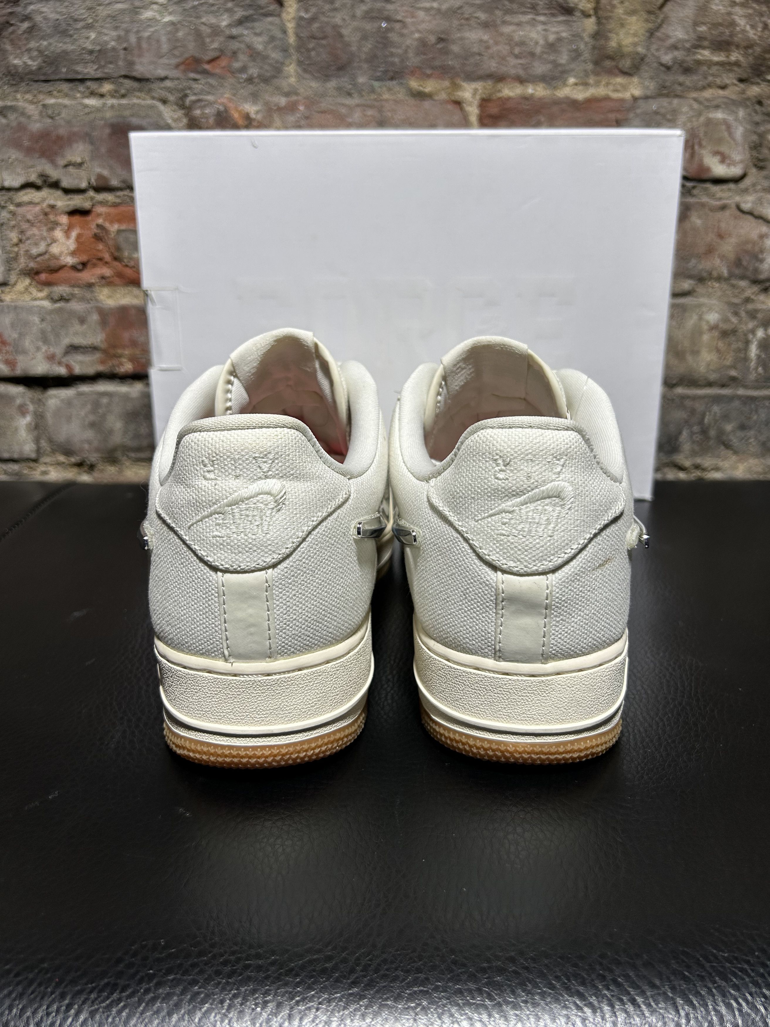 Nike × Travis Scott Air Force 1 Low Travis Scott Size US 9.5 / EU 42-43 - 4 Thumbnail