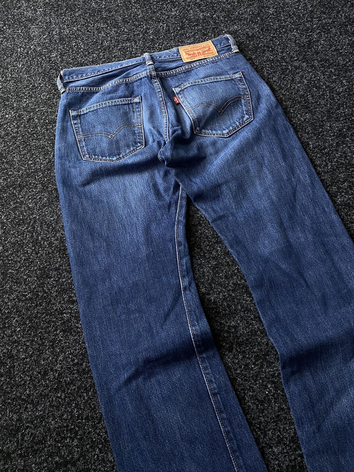 Levi's × Vintage Vintage Levi's 501 Distressed Jeans W30 size Size US 30 / EU 46 - 12 Thumbnail
