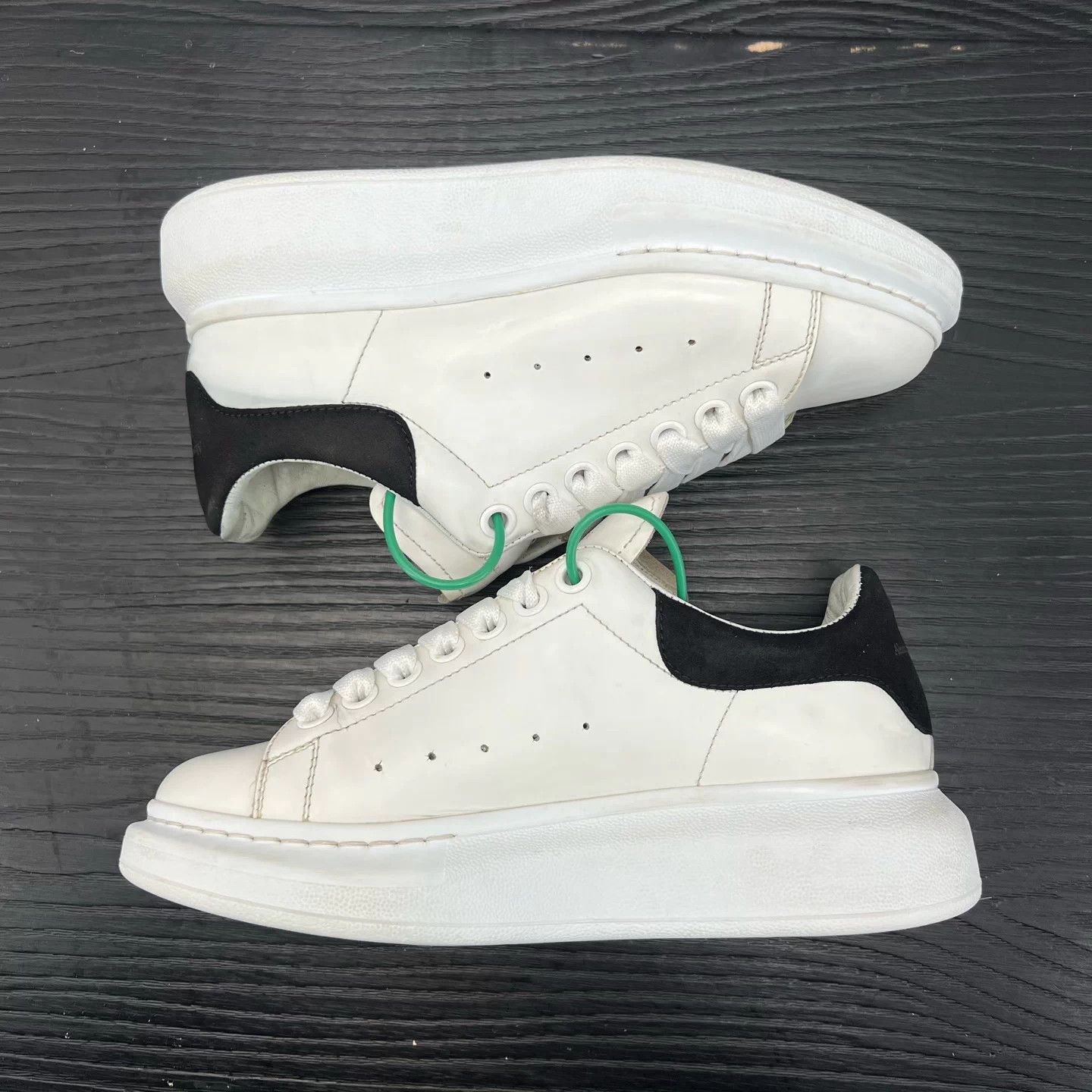 Alexander McQueen Alexander McQueen Suede Black Toe 36.5 Mint Size US 6.5 / IT 36.5 - 2 Thumbnail