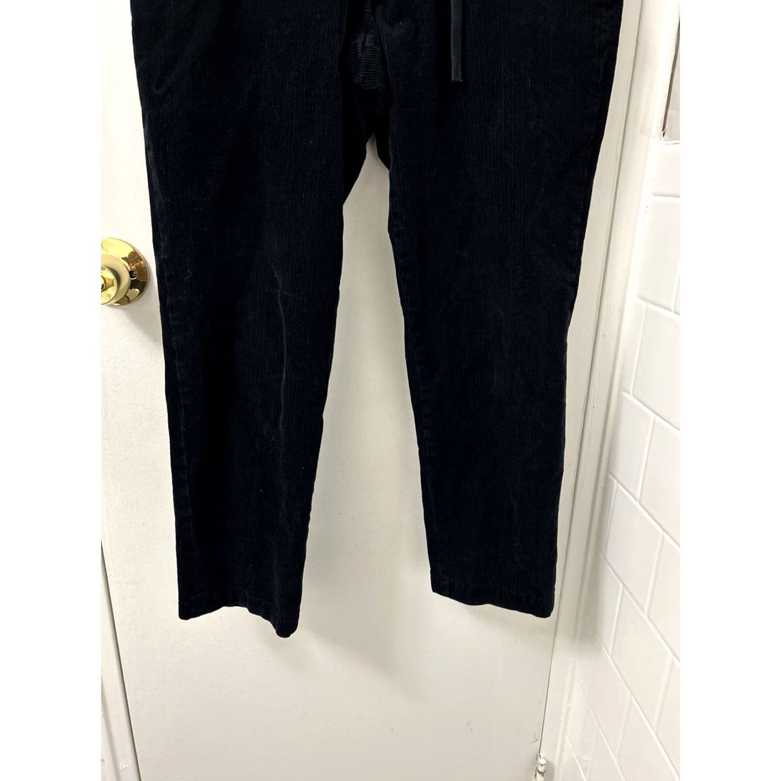 Uniqlo UNIQLO Corduroy Pants Mens Small 27-30x26 Black Drawstring Trousers Chino Pockets Relaxed Casual Vintage: No Size US 27 - 3 Thumbnail