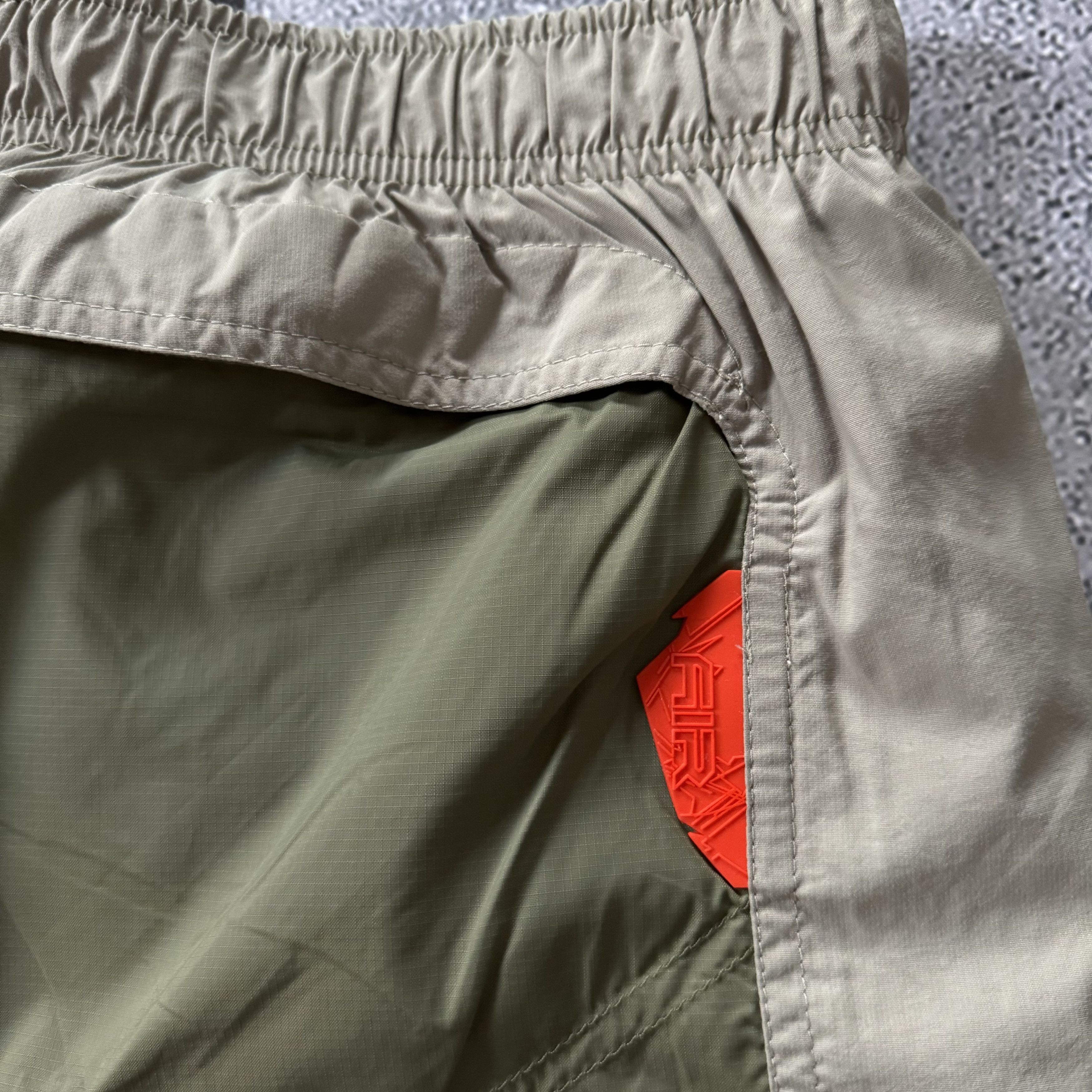 Nike NIKE TRACK VINTAGE PANT LIMITED EDITION Y2K GORPCORE KHAKI Size US 36 / EU 52 - 11 Thumbnail