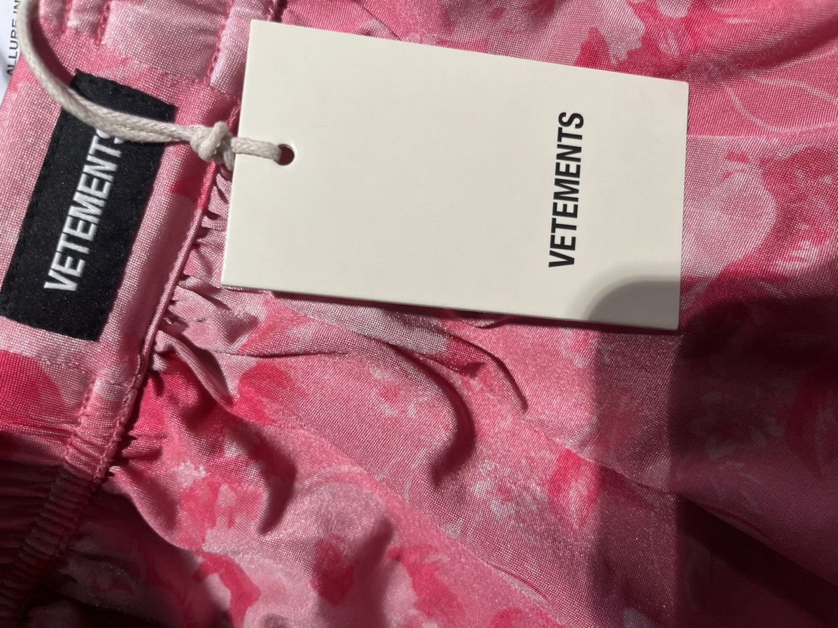 Vetements Pink logo print shorts Size 25" / US 0 / IT 36 - 4 Thumbnail