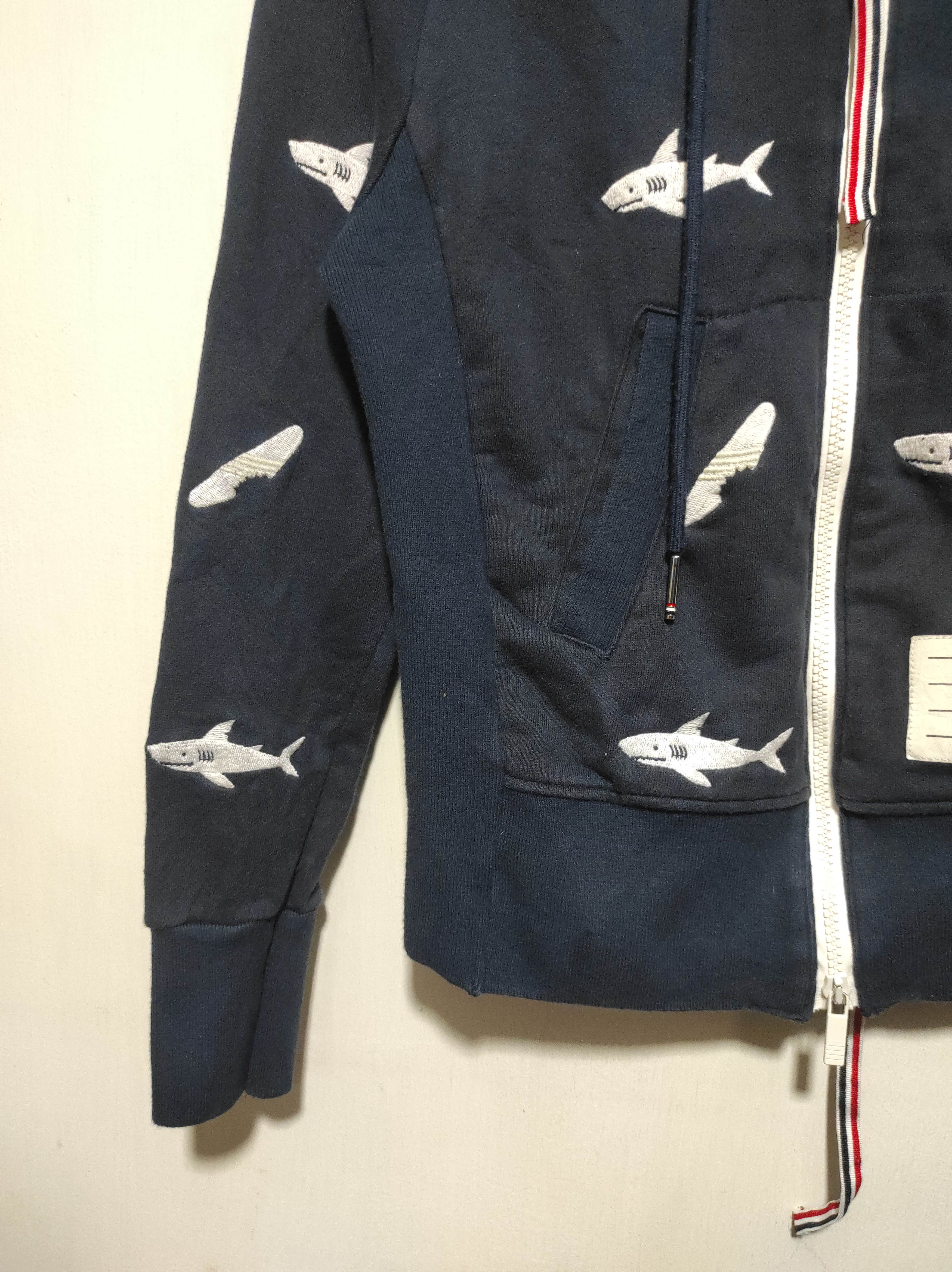 Thom Browne Thom Browne Shark and Surfboard Embroidered Navy Hoodie Size US XS / EU 42 / 0 - 5 Thumbnail