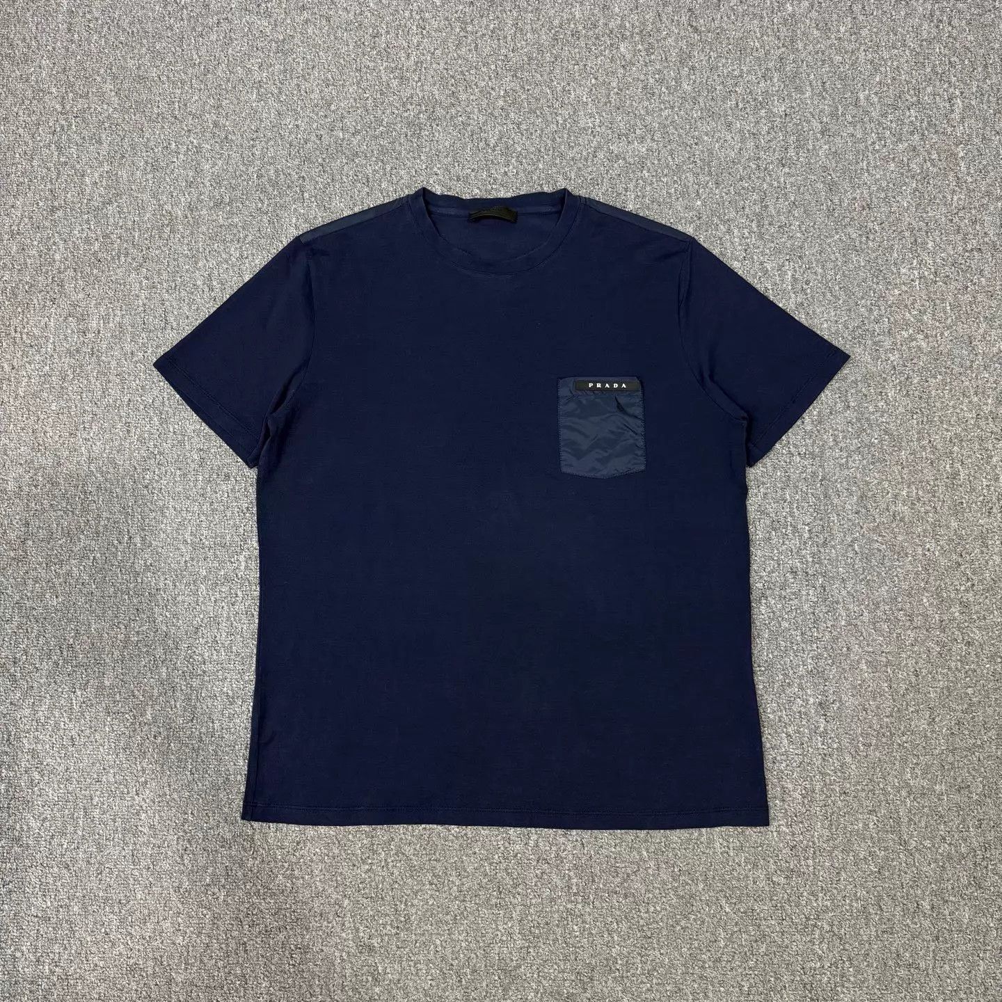 Prada Prada Navy Blue Pocket Logo Short Sleeve L 99 New Size L / US 10 / IT 46 - 1 Thumbnail