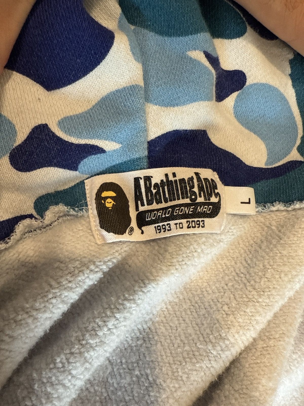 Bape Bape Shark Camo Hoodie Rare Size US L / EU 52-54 / 3 - 6 Thumbnail