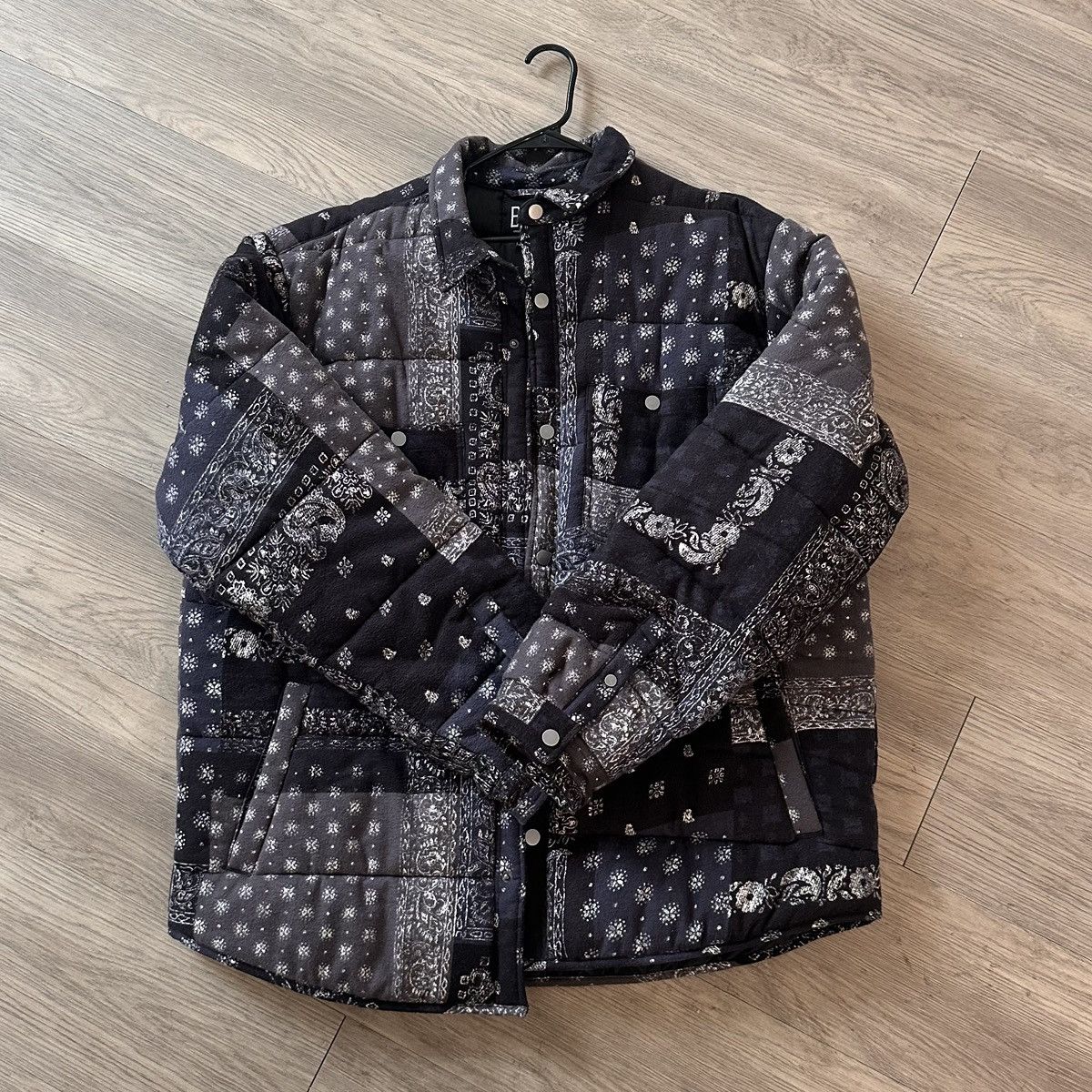 Urban Outfitters Blue & Grey Paisley Puffer Jacket Size US XL / EU 56 / 4 - 4 Thumbnail