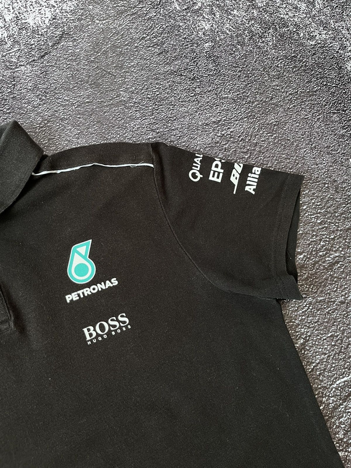 Mercedes-Benz Vintage Mercedes Benz Petronas Racing Polo T Shirt Rugby F1 Size US L / EU 52-54 / 3 - 4 Thumbnail