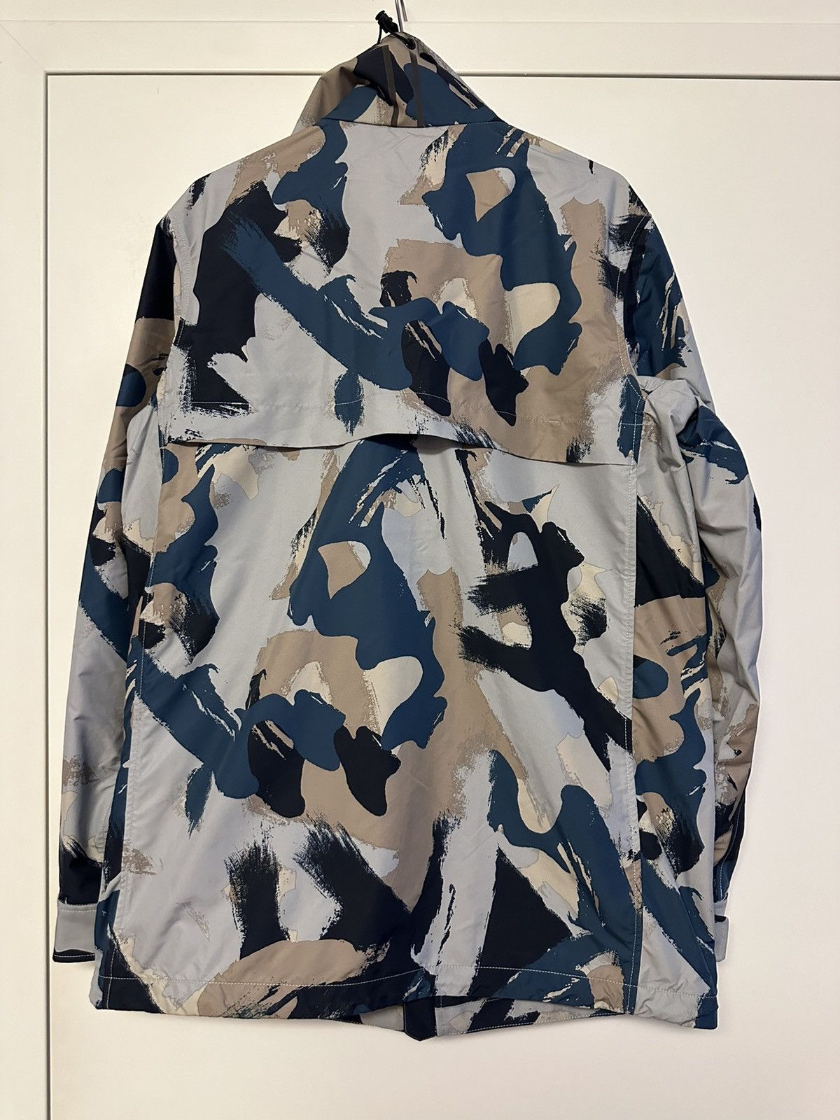 Canada Goose MENS WIND JACKET STANHOPE - CAMO PRINT. NEW WITH TAG. Size US L / EU 52-54 / 3 - 2 Thumbnail