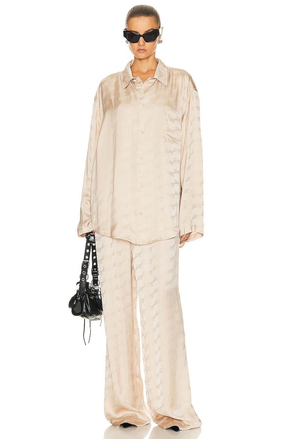 Balenciaga o1mt1gz0924 BB Monogram Minimal Shirt Large Fit Beige Size S / US 4 / IT 40 - 4 Thumbnail