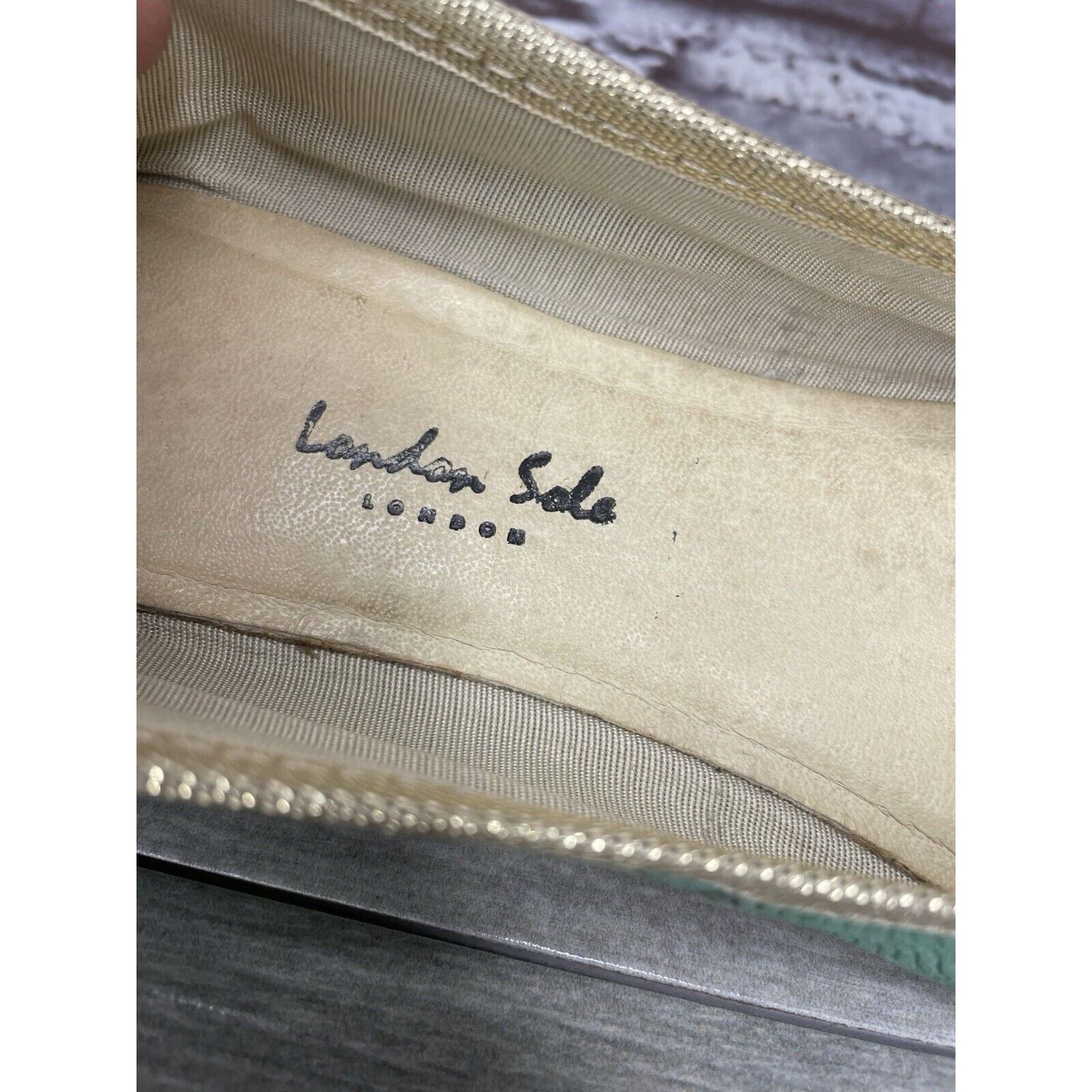 Other London Sole Green Leather Animal Print FRANCE Ballet Flats W Size US 8.5 / IT 38.5 - 14 Thumbnail