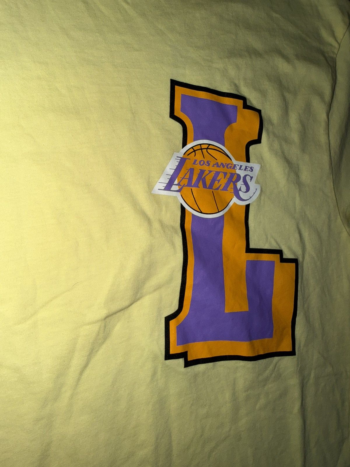Mitchell & Ness LA Lakers Mitchell & Ness NBA t-shirt yellow mens XS Size US XS / EU 42 / 0 - 5 Thumbnail