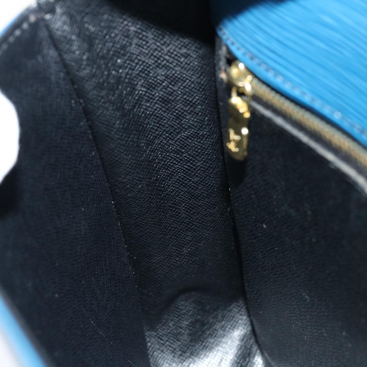 Louis Vuitton LOUIS VUITTON Epi Saint Cloud GM Shoulder Bag Blue M52195 Size ONE SIZE - 13 Thumbnail