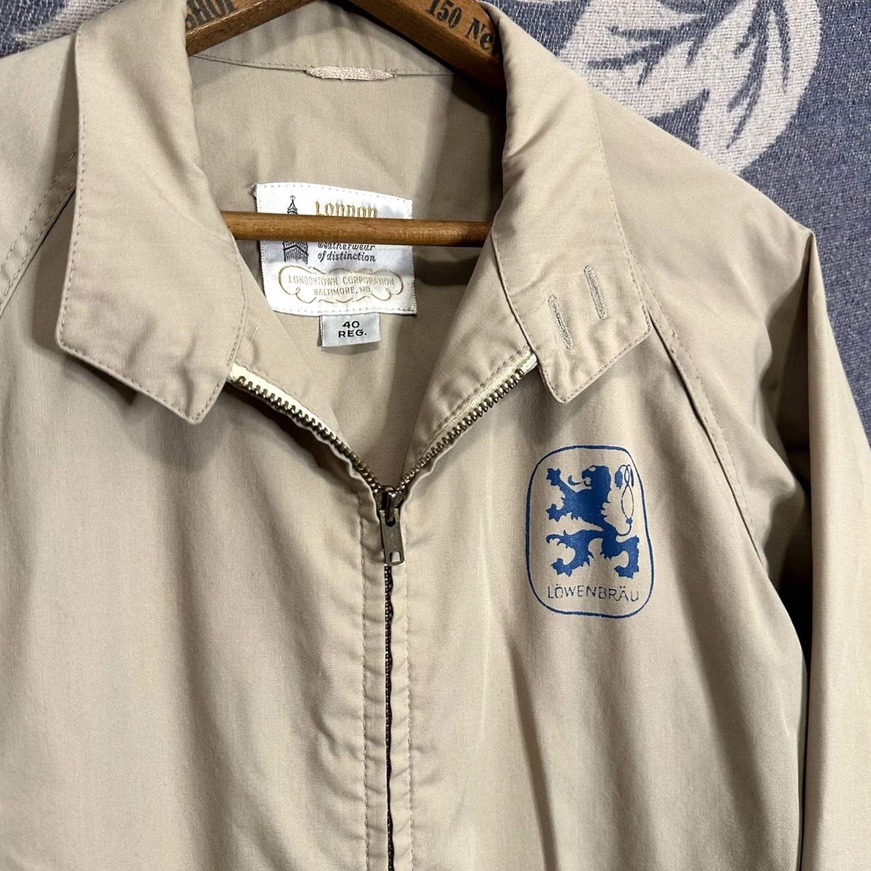 London Fog VINTAGE London Fog German Brewery Beer Lightweight Jacket 40 L Beige Bomber Mens Size US XXS / EU 40 - 2 Thumbnail
