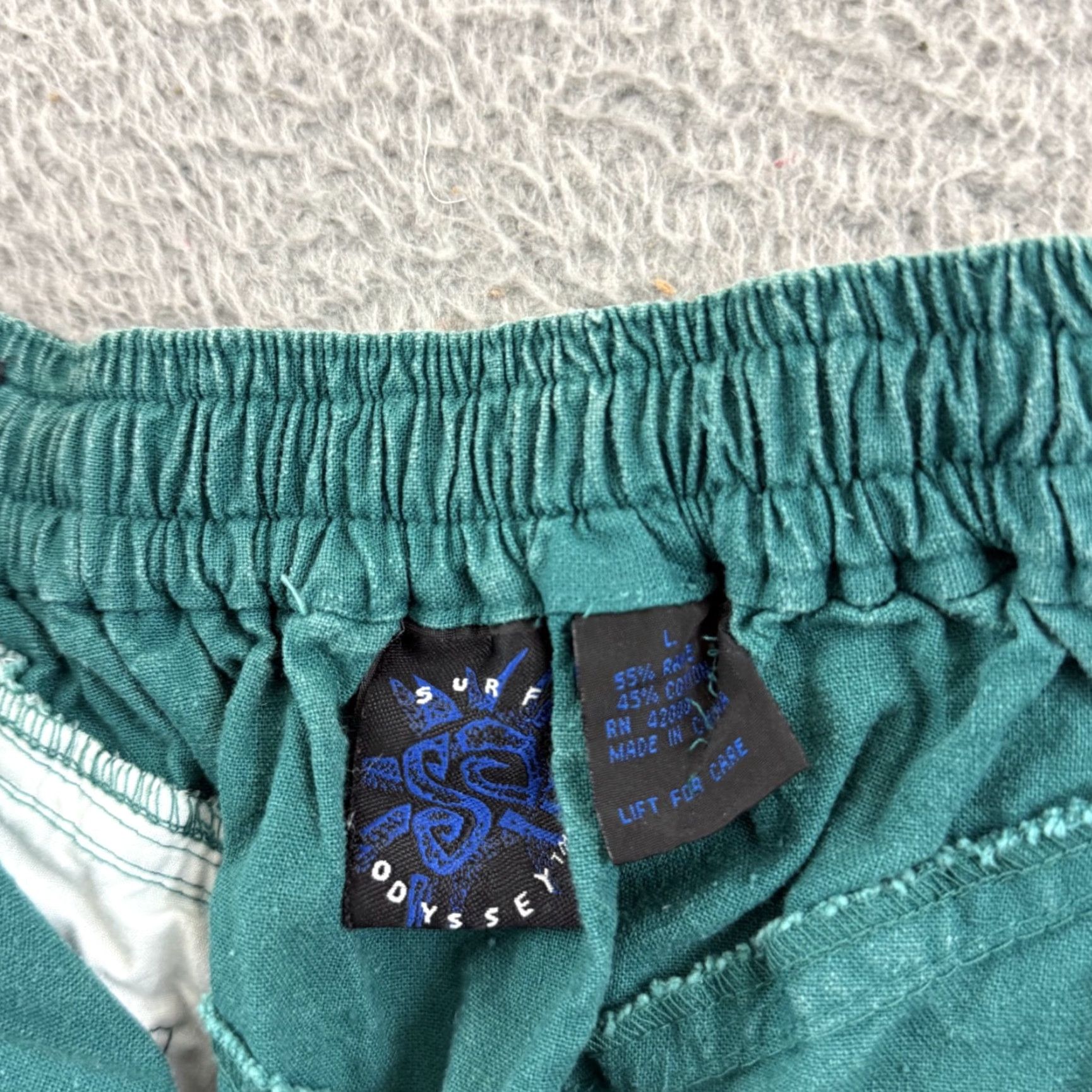 Vintage VINTAGE Surf Odyssey Cargo Shorts Mens L Green 90s Stretch Pockets Casual 7" Inseam Boys? Size US 33 - 6 Thumbnail