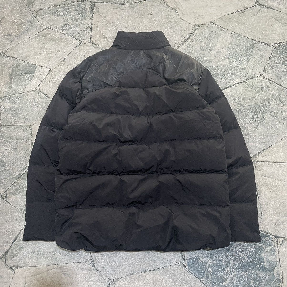 Chevignon × Vintage Vintage Chevignon Togs Puffer Jacket Down Boxy Cropped Short Size US L / EU 52-54 / 3 - 3 Thumbnail