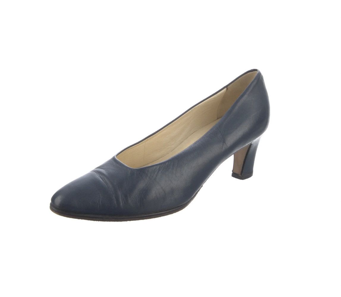 Bally Bally Navy Leather Heels Size US 8 / IT 38 - 1 Thumbnail