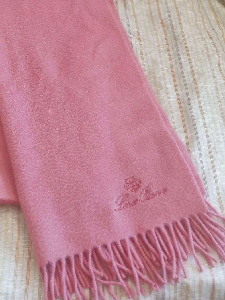 Loro Piana Loro Piana Pink Cashmere Fringe Scarf - dmc Size ONE SIZE - 1 Thumbnail