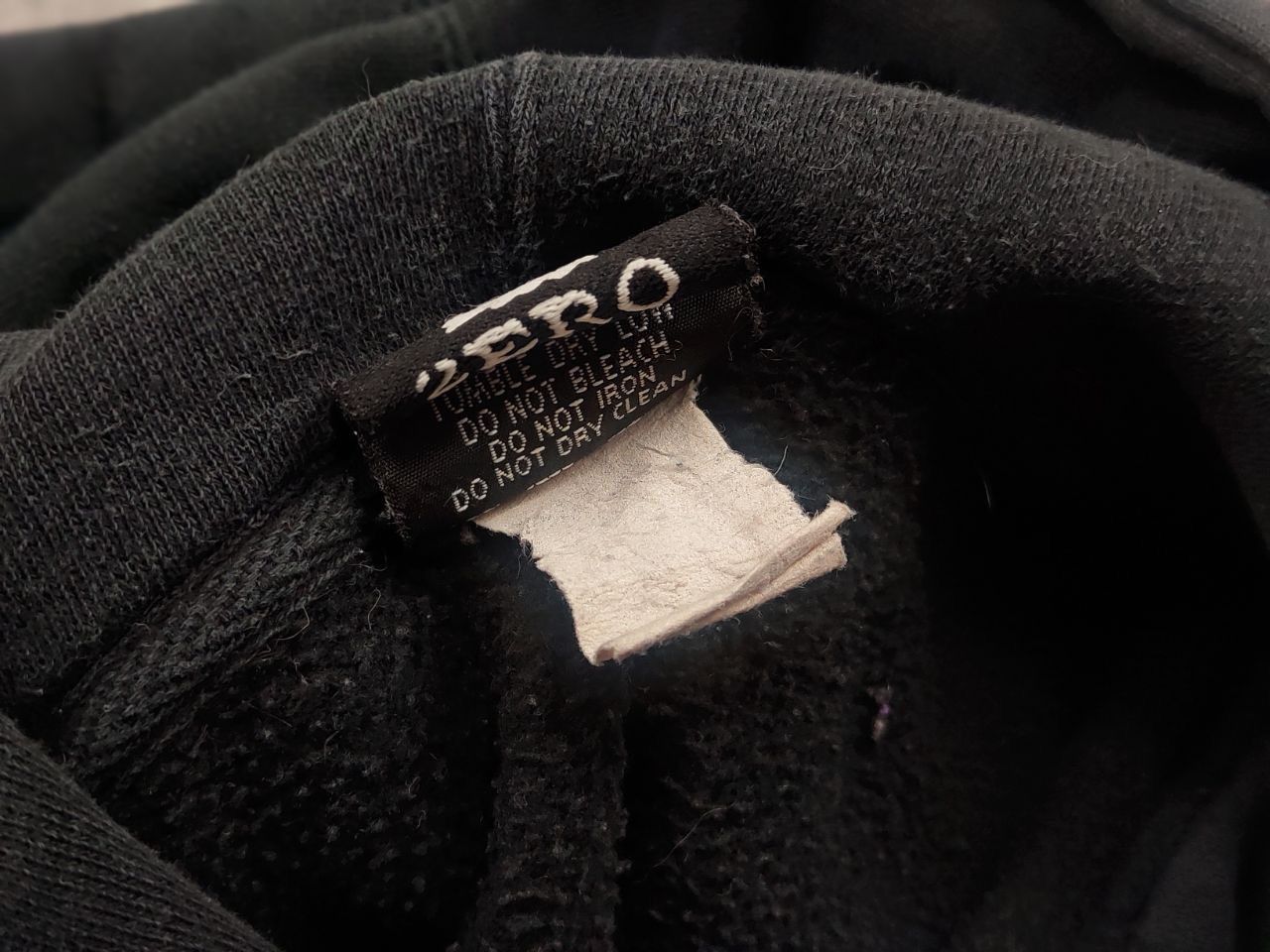 Japanese Brand Vintage 90's Zero Logo skateboards Distressed Faded Hoodie Size US XS / EU 42 / 0 - 15 Thumbnail