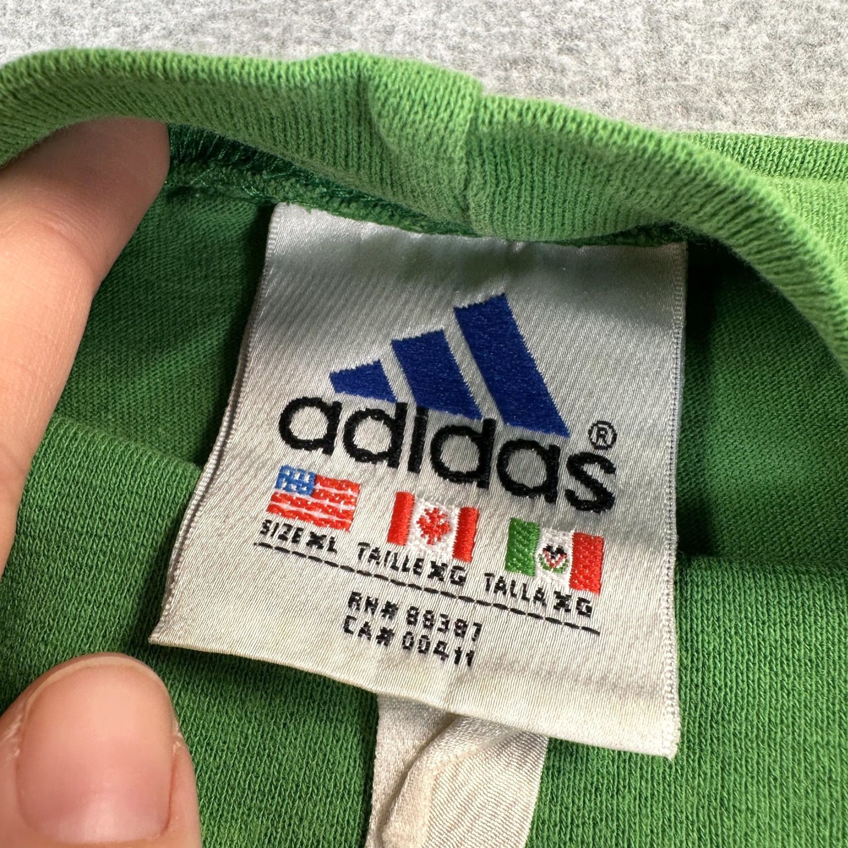 Adidas VINTAGE adidas Shirt Mens XL Green Mock Neck Long Sleeve Sportswear Made USA 90s Size US XL / EU 56 / 4 - 6 Thumbnail