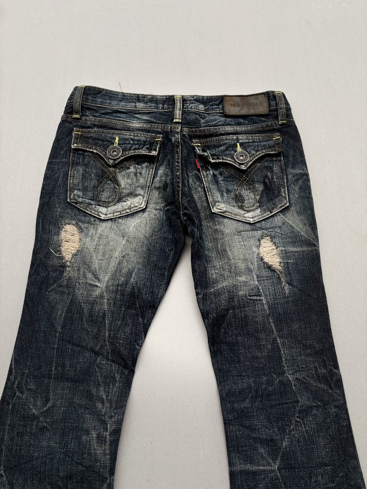 Japanese Brand Maraxia distressed flare jeans Size US 26 / EU 42 - 6 Thumbnail