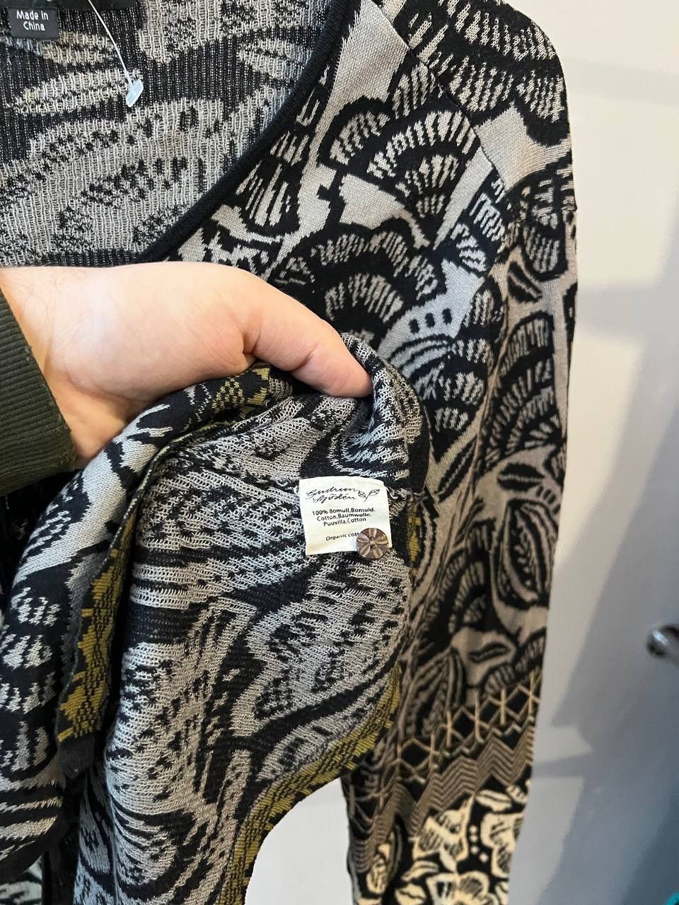 Gudrun Sjoden GUDRUN SJODEN ABSTRACT DESIGN FLOWERS BUTTON CARDIGANSWEATER Size XL / US 12-14 / IT 48-50 - 8 Thumbnail