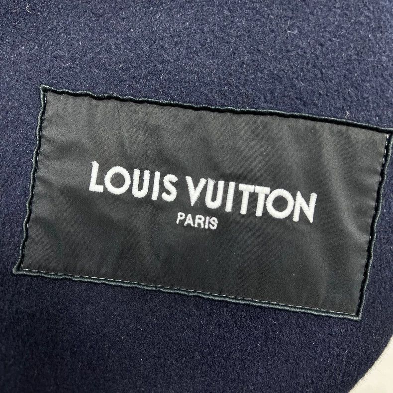 Louis Vuitton Louis Vuitton cashmere buttons printed with Logo inside coa Size XS / US 0-2 / IT 36-38 - 4 Thumbnail