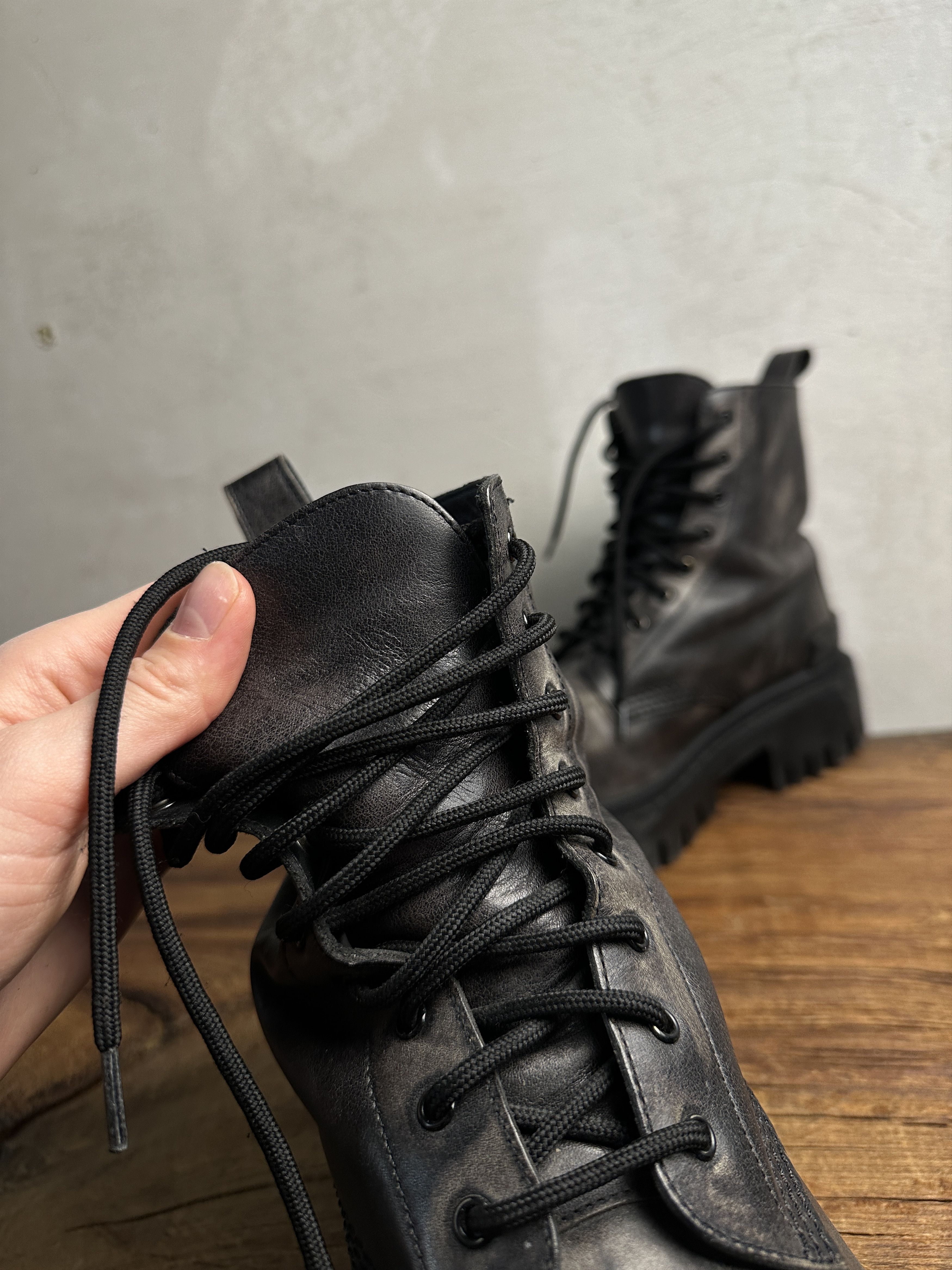 Balenciaga Balenciaga Strike L20 Aged Effect Leather Boots Size US 9 / IT 39 - 12 Thumbnail