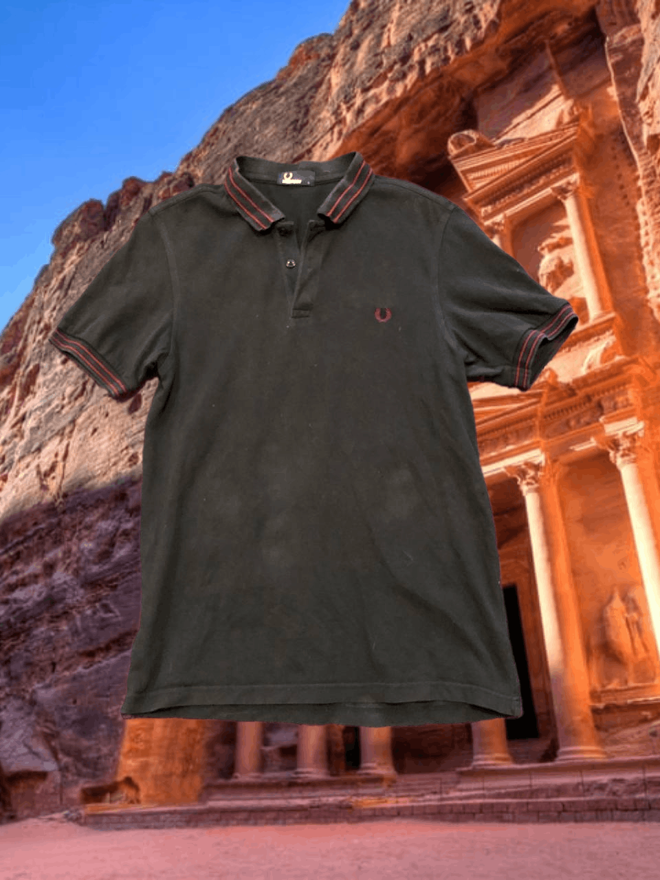 Fred Perry Vintage Polo Fred Perry logo black T-Shirt Y2K luxury Size US L / EU 52-54 / 3 - 1 Thumbnail