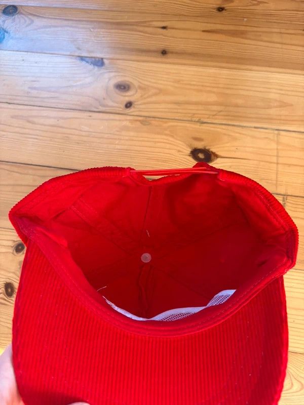 Marlboro NWT 90s Marlboro Formula 1 red corduroy snapback Size ONE SIZE - 7 Thumbnail