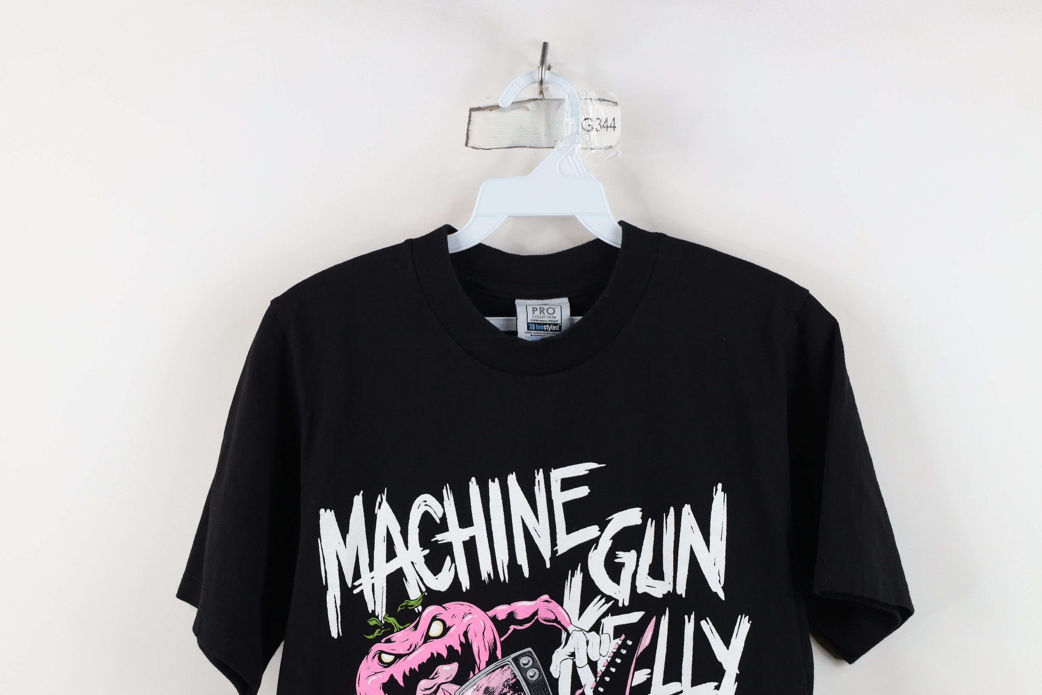 Vintage Machine Gun Kelly Spell Out Mainstream Sellout Tour T-Shirt Size US S / EU 44-46 / 1 - 2 Thumbnail