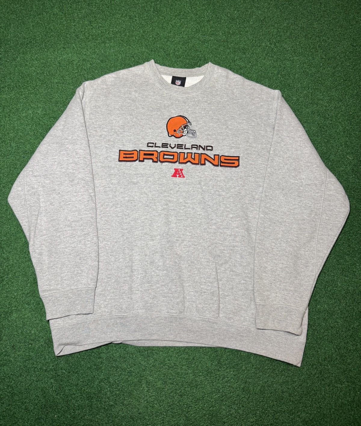 NFL Vintage Y2K Cleveland Browns XL Embroidered Gray Crewneck Size US XL / EU 56 / 4 - 1 Thumbnail