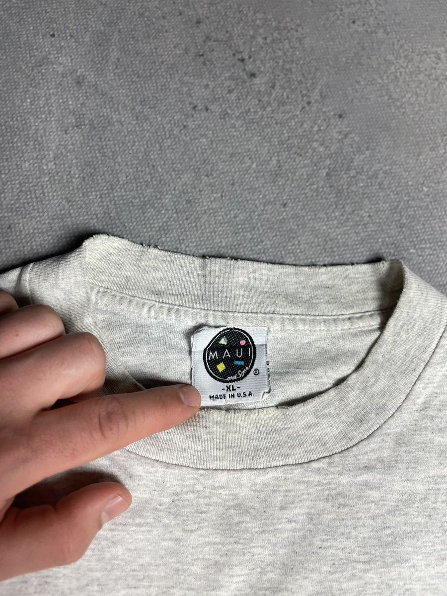 Maui and Sons × Vintage Vintage 90s Maui And Sons Pirate Ship Shark Fantasy Tee Size US XL / EU 56 / 4 - 13 Thumbnail