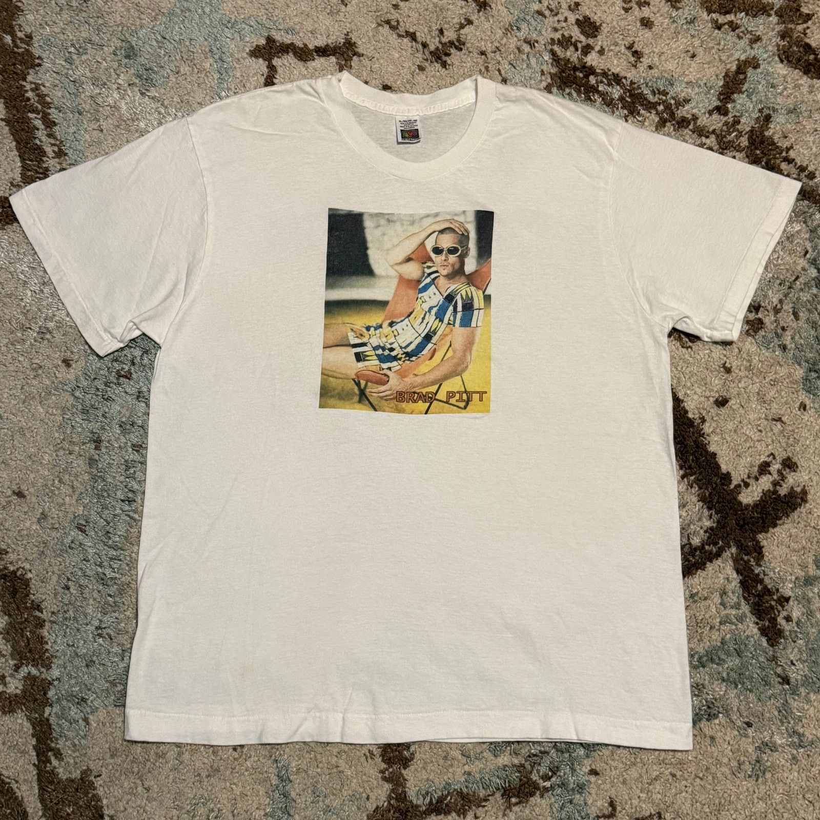 Fruit Of The Loom × Vintage Vintage 1999 Brad Pitt Rolling Stone Magazine Shirt Size XL Size US XL / EU 56 / 4 - 2 Thumbnail
