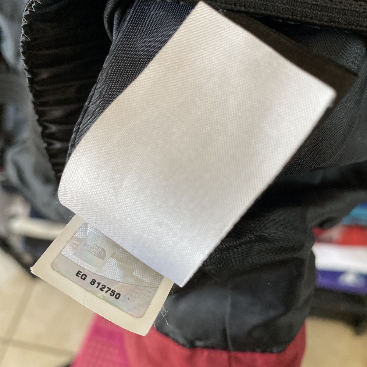The North Face Vintage The North Face Hivent Heavy Ski Jacket Dark Red Y2K Size US M / EU 48-50 / 2 - 7 Thumbnail