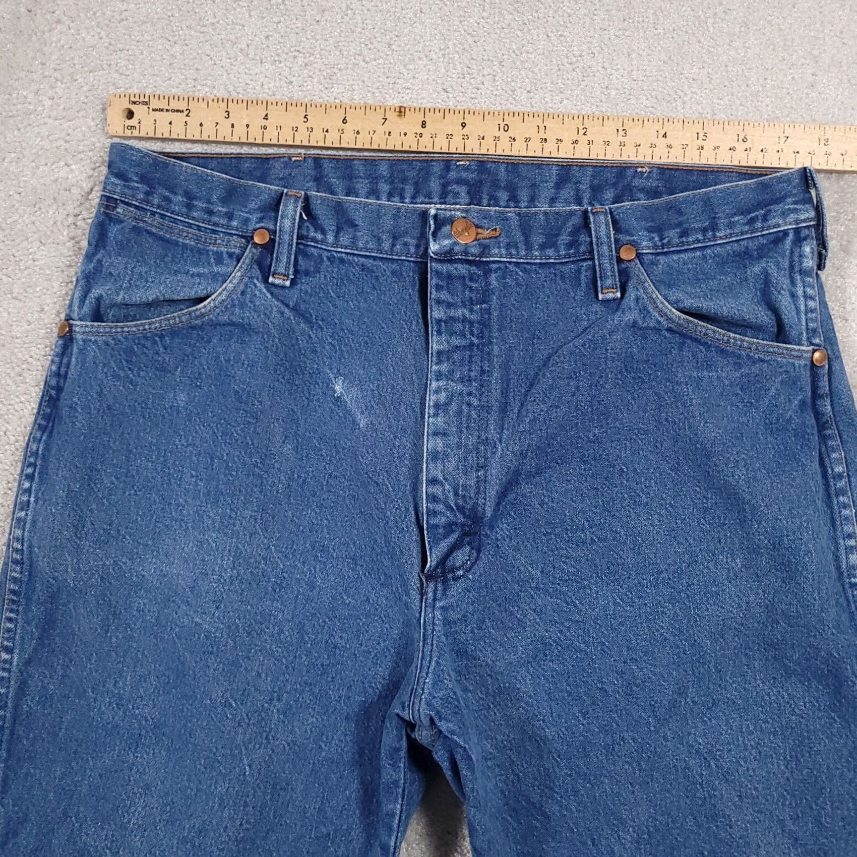 Wrangler VINTAGE Wrangler Cowboy Cut Jeans 13MWZ Original Fit Men 35x32 Hemmed Workwear Blue Denim 5-Pocket Mens Jeans Western Cowboy Size US 35 - 7 Thumbnail