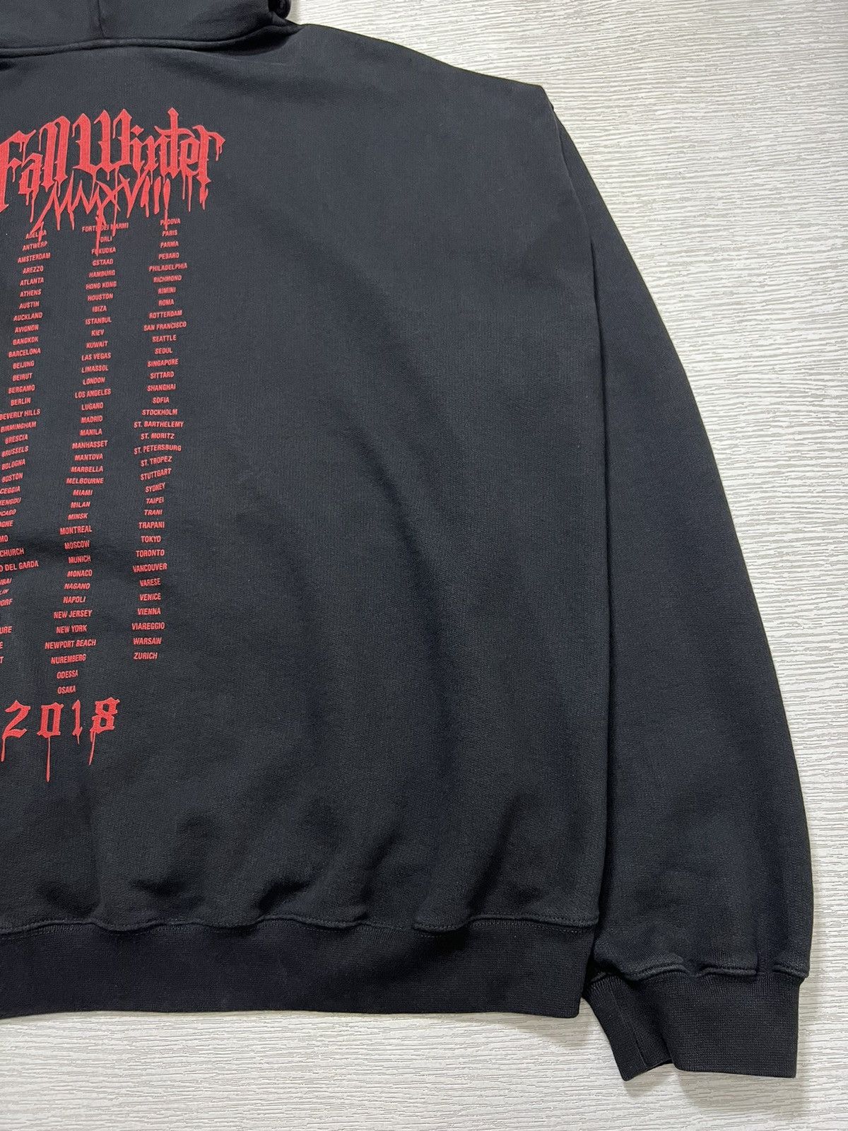 Vetements Vetements - F/W 18 - Metal Tour Hoodie Size US L / EU 52-54 / 3 - 14 Thumbnail