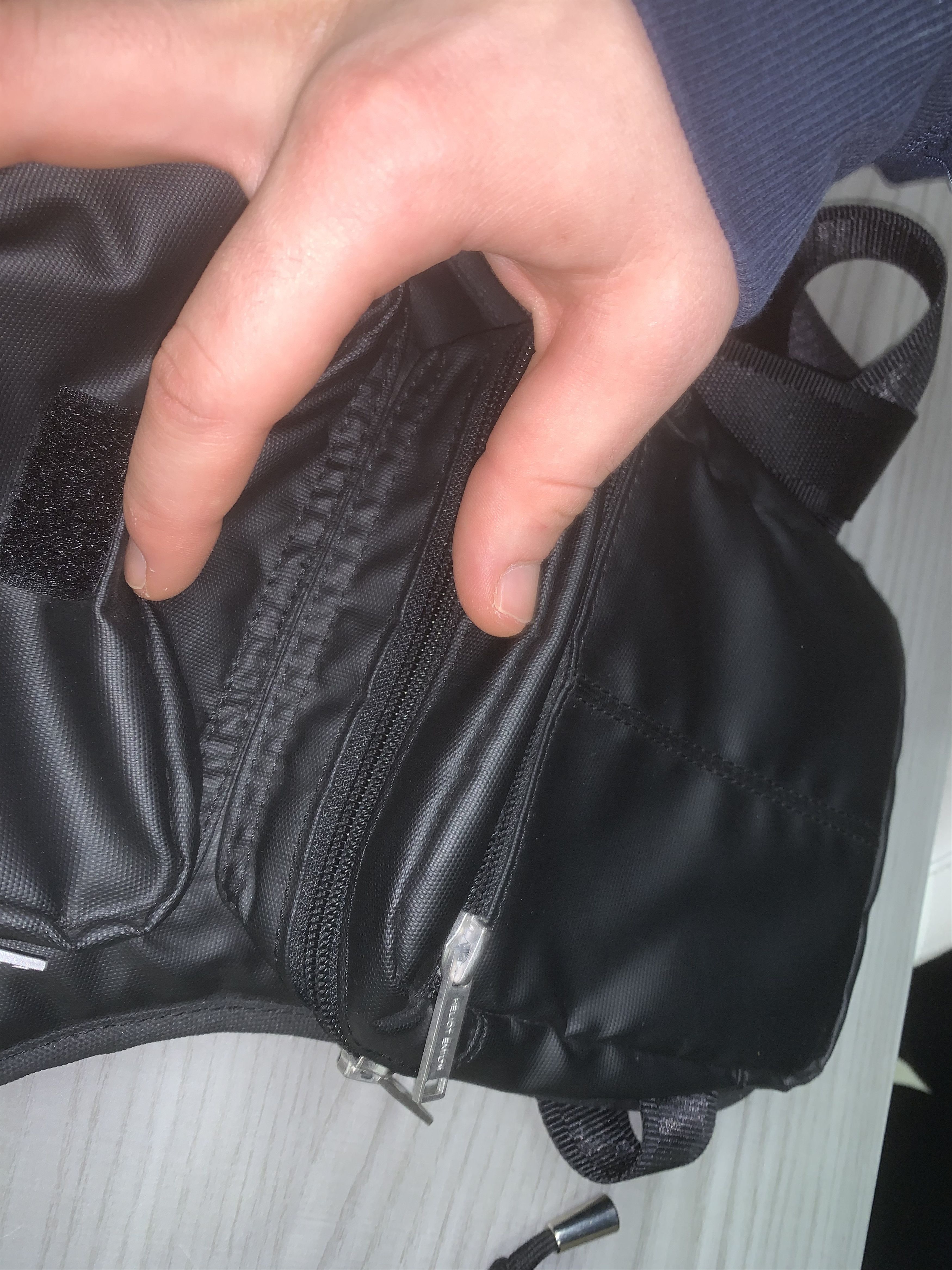 Heliot Emil Archive reflective LEG BAG - Heliot Emil Size ONE SIZE - 10 Thumbnail
