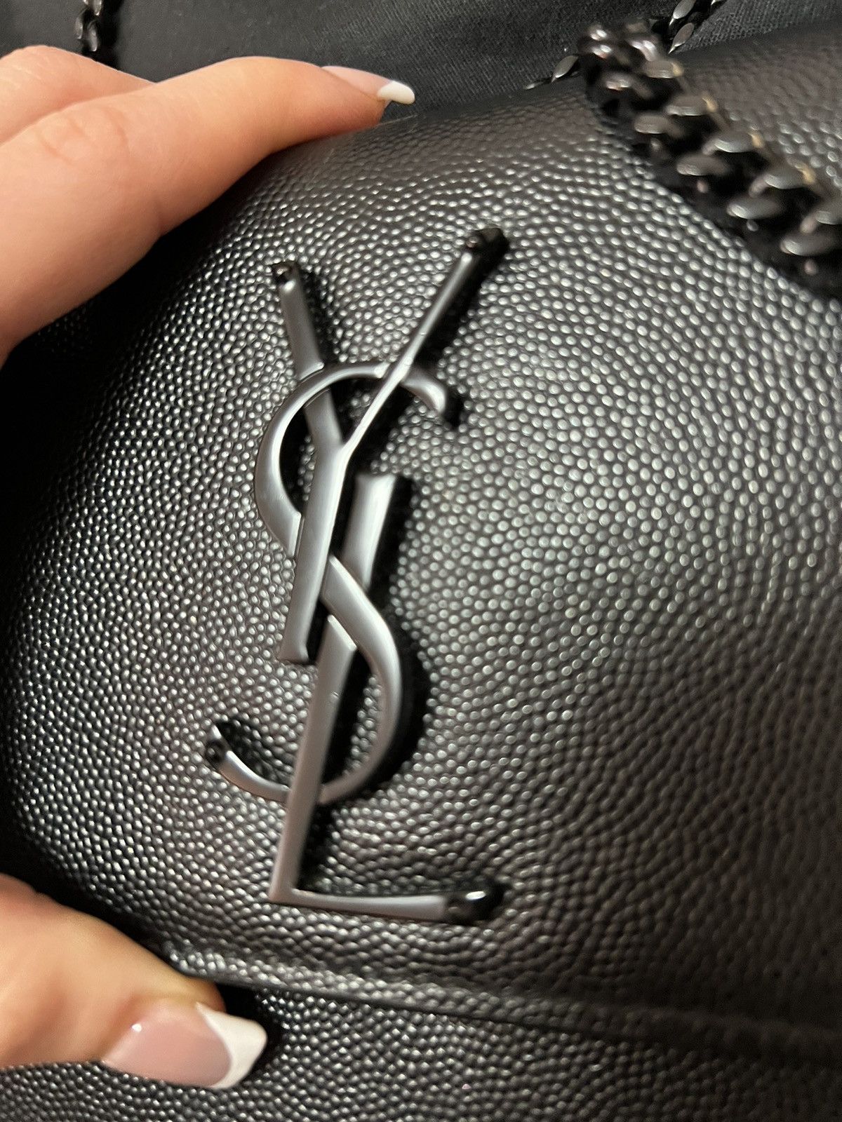 Saint Laurent Paris × Yves Saint Laurent SAINT LAURENT • YSL • KATE SMALL BLACK ON BLACK Size ONE SIZE - 7 Thumbnail