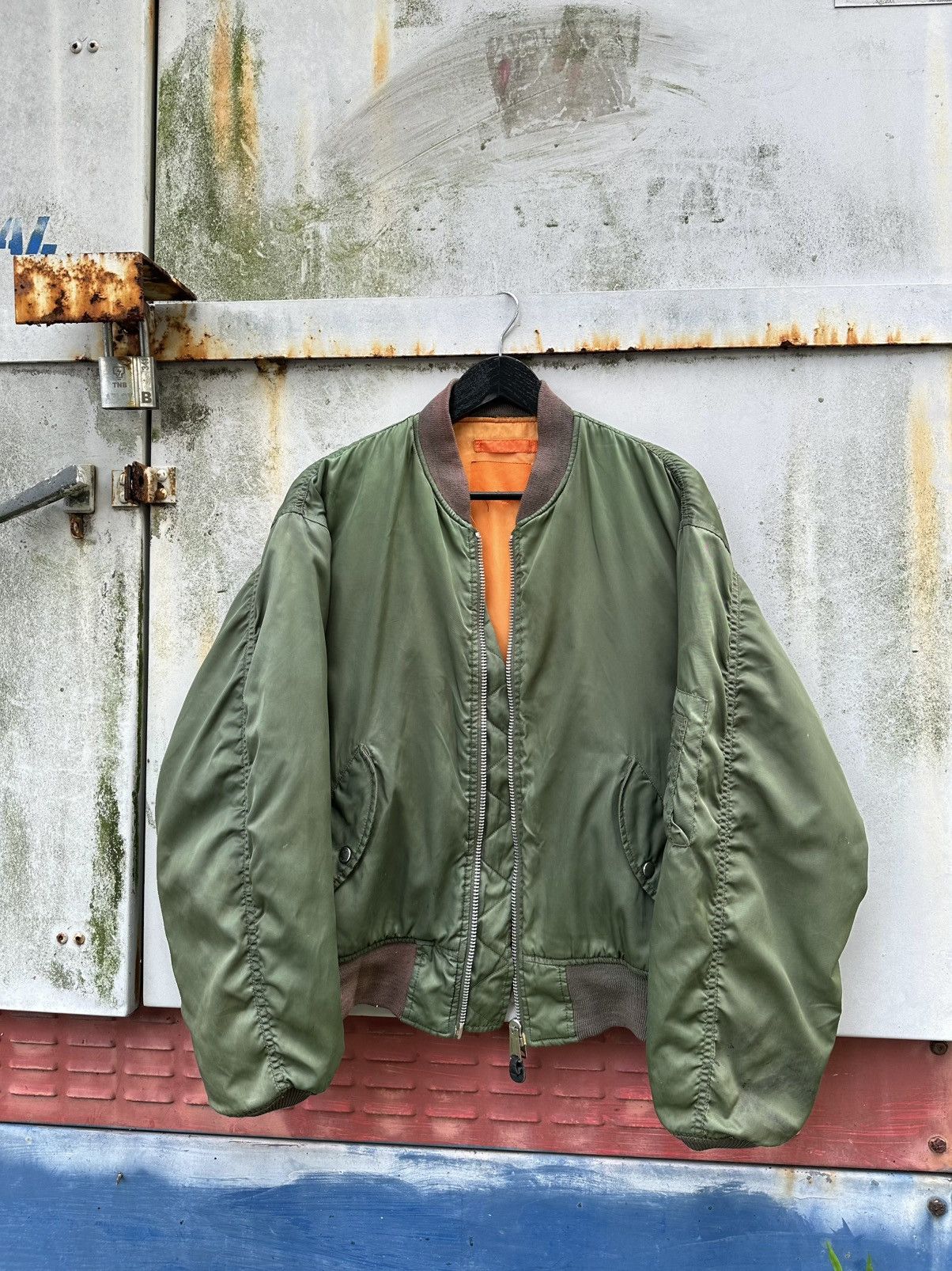 Vintage 🪖Vintage THRASHED MA-1 Man Intermediate Bomber Jacket Size US M / EU 48-50 / 2 - 2 Thumbnail