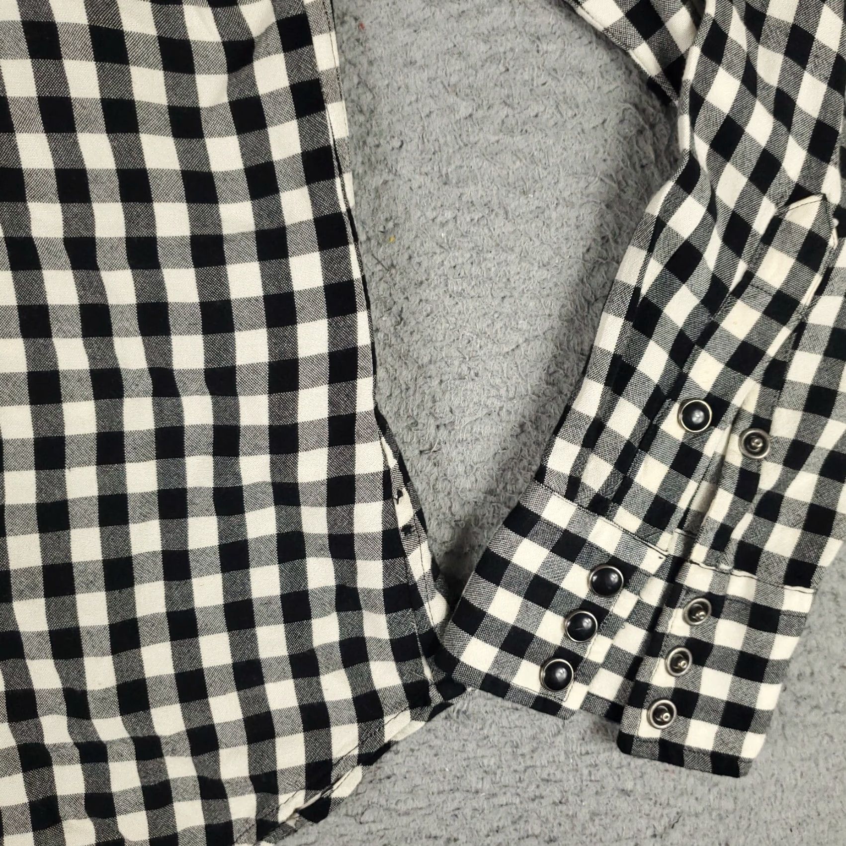 Ralph Lauren Lauren Ralph Lauren Women's Button-Up Shirt Size 8 Black Check Long Sleeve Snap Collared Casual Size M / US 6-8 / IT 42-44 - 4 Thumbnail