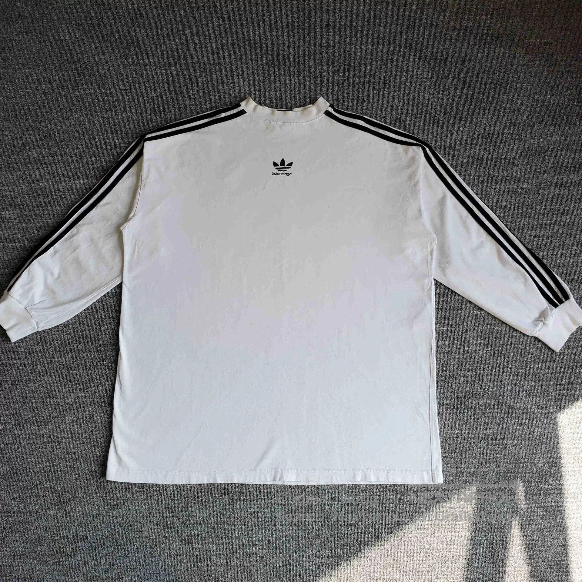 Balenciaga balenciaga x Adidas striped logo long sleeve tee. Size US XS / EU 42 / 0 - 1 Thumbnail