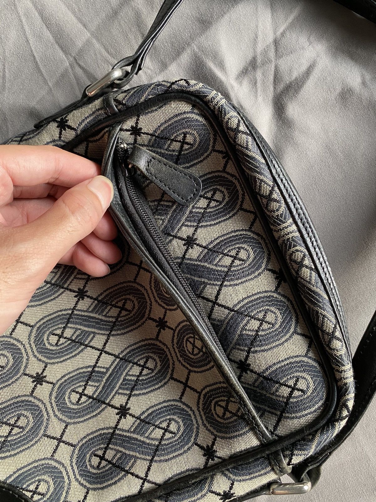 Anna Sui × Designer Anna Sui Crossbody Leather Strap Size ONE SIZE - 7 Thumbnail