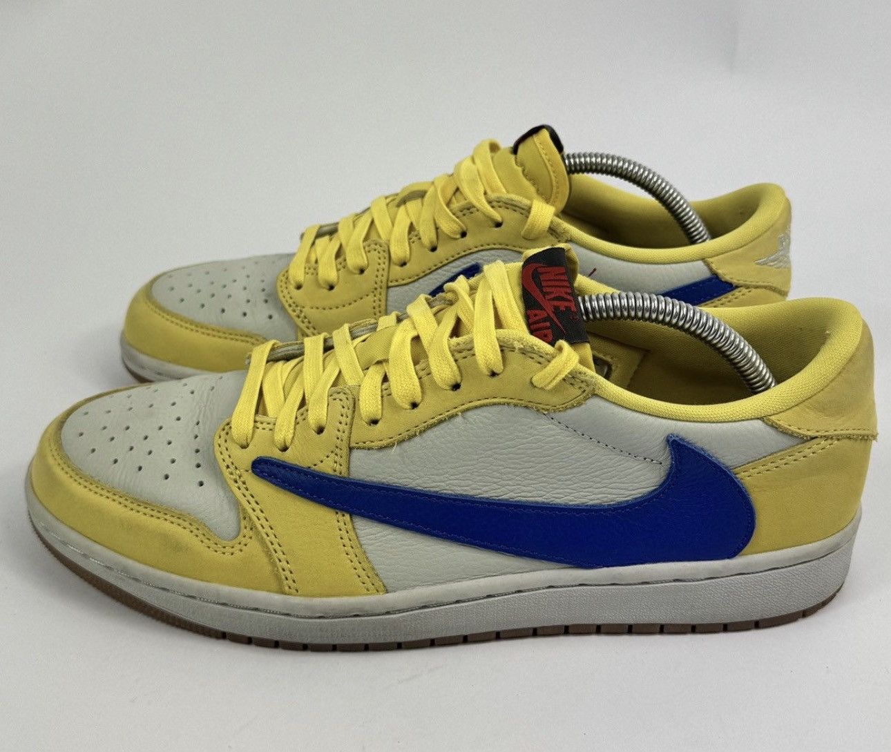 Nike x TRAVIS SCOTT JORDAN 1 LOW OG SP Size US 10 / EU 43 - 1 Thumbnail